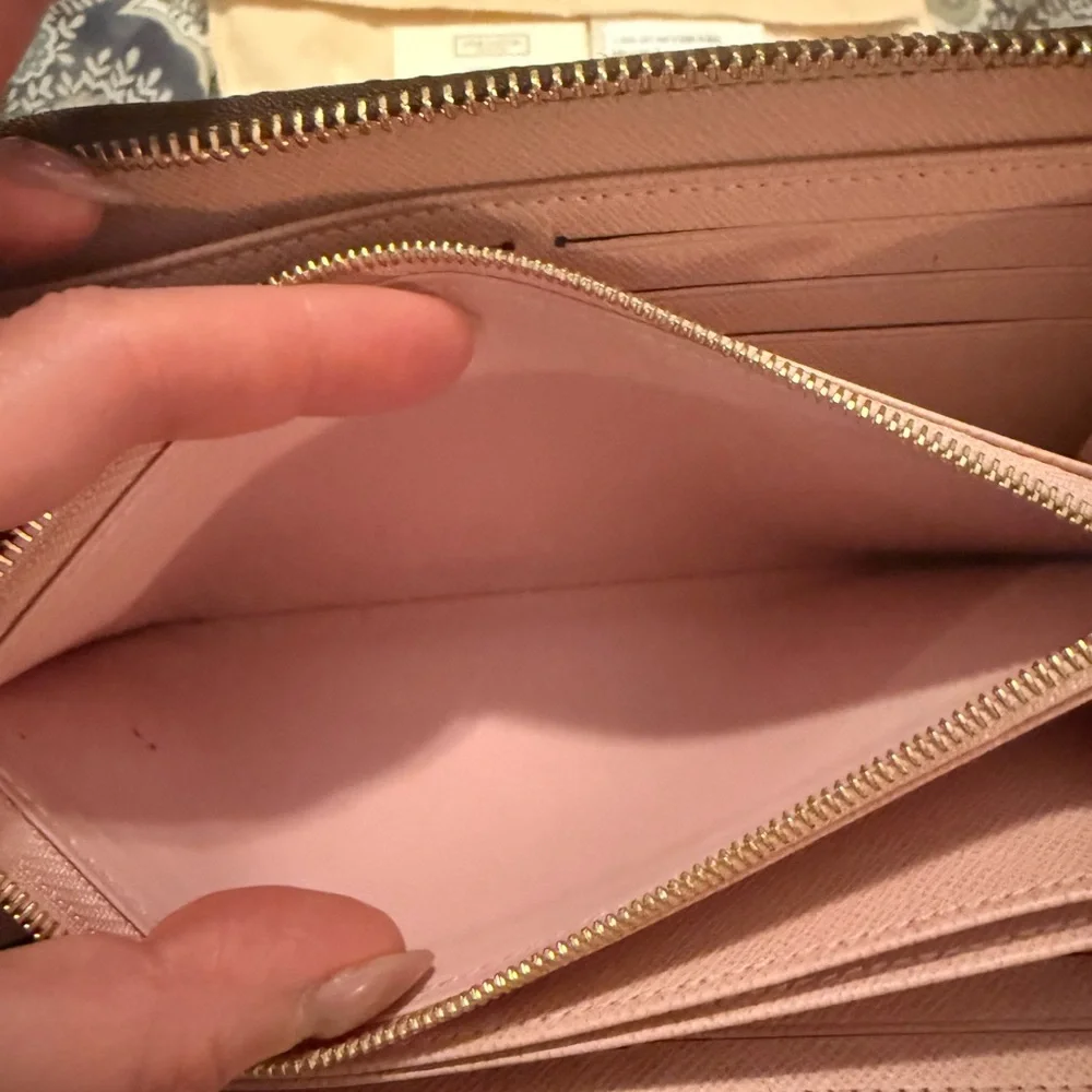 Louis Vuitton Zippy Wallet (Box, dust bag and original tags included) - Picture 9 of 16